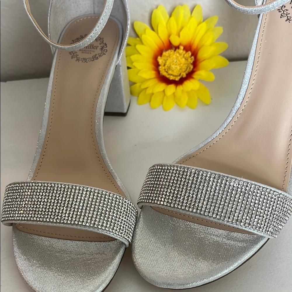 Elegant Silver Ankle Strap Heels. I. Miller brand, new without tag - Picture 7 of 11